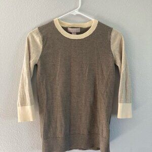 Banana Republic Brown and cream 3/4 sleeve lightweight knit sweater.